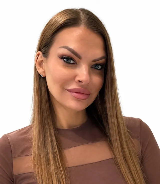 Елена, Менеджер по работе с выставочными стендами